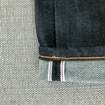 UNIQLO +J セルビッジデニム　赤耳