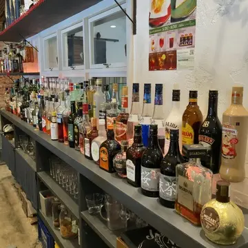 カクテル　アルコール