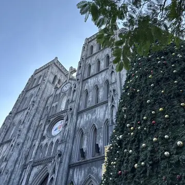 ハノイ大聖堂　教会　ハノイ　ベトナム