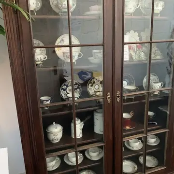 当時の面影を残すカップボード