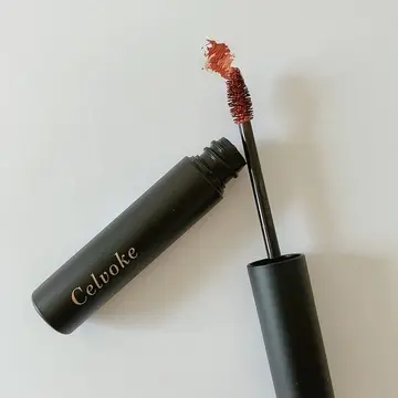 首こり、頭のこりに、火を使わないシールタイプのお灸を