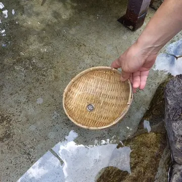 銭洗い稲荷神社