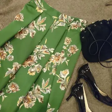 スカート率が上がる季節の画像_1