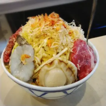 月島「いろは」のミックスもんじゃ