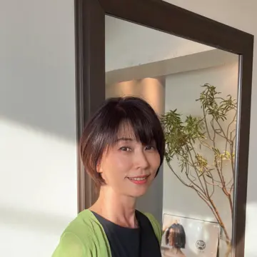 marr marr中目黒  eclat  ショートヘア　こなれショート　eclat  jマダム  アラフィフショートヘア　エクラ12月号　50代ショートヘア