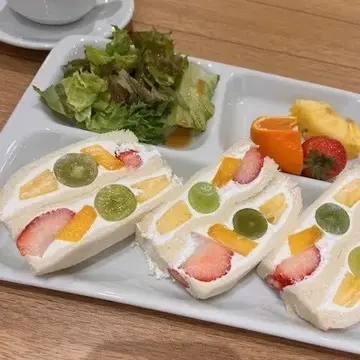 近沢レースで贈り物と横浜駅朝活
