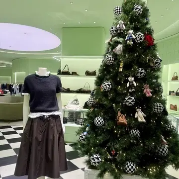 プラダ店内