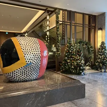 ウォルドーフ・アストリア大阪のエントランス