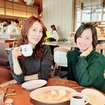 麻布台ヒルズ、バルコニーバイシクス、Balconyby6th、ランチ、忘年会、40代ファッション、ZARAワンピース、クリスマスマーケット