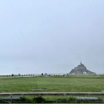 レストランからモン・サン・ミシェルが見えます。