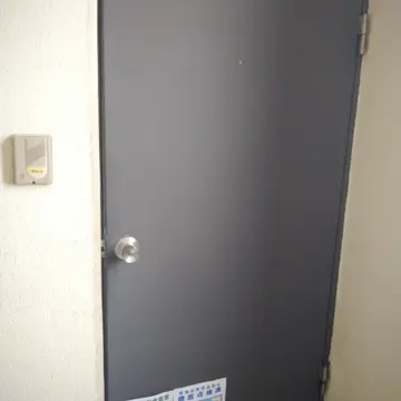 代々木公園「プルミエメ」入口ドア