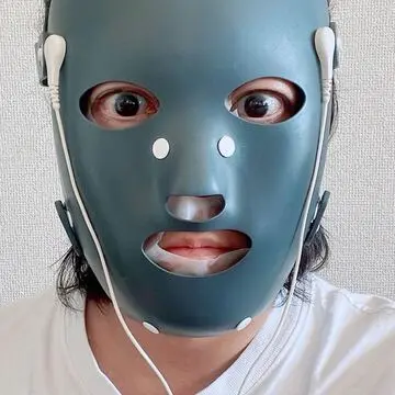 マスクをオン。約５分間トリートメント。