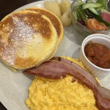 名古屋カフェ　モーニング　カフェタナカ本店