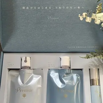 ソワレドゥエクラ