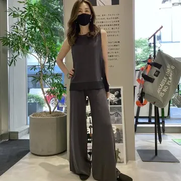 グレーニットセットアップ