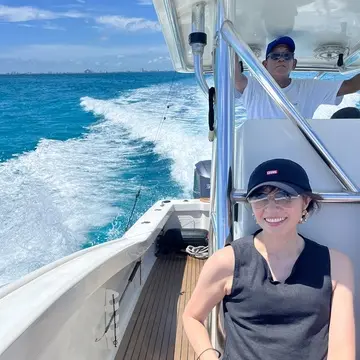 クルーザーで移動 ①