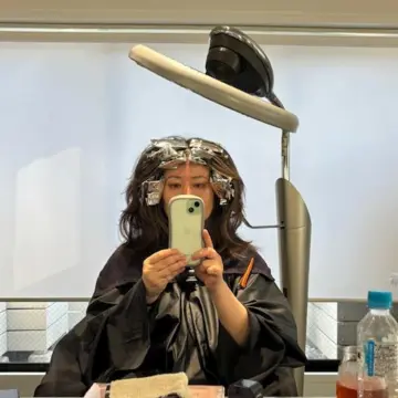 andbeautiful 美容院　ヘアカラー　ハイライト　白髪ぼかし　恵比寿　ヘアスタイル