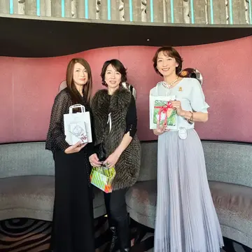 エクラ jマダム クリスマス会 品川プリンスホテル プレゼント交換 