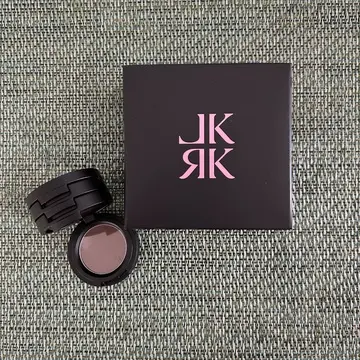 Lekarka イルミナイトマルチ　ヘアファンデーション