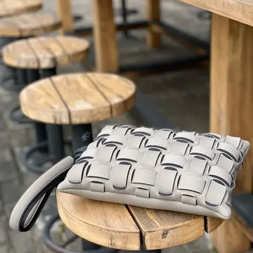 サウナークラッチ