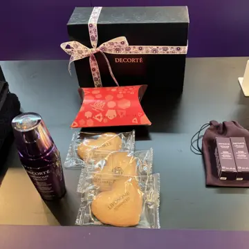 リポソーム　セラムとショップのお土産