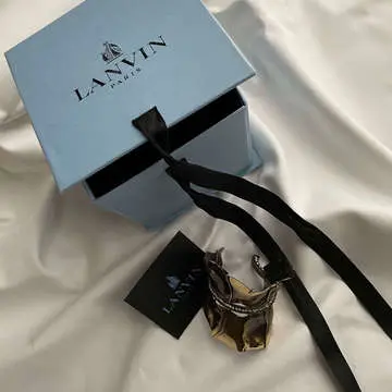 夏は小物でワンランクアップのコーディネーの画像_3