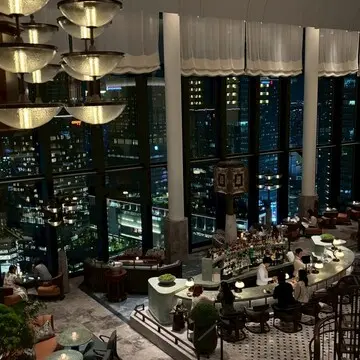 ピーコックアレー