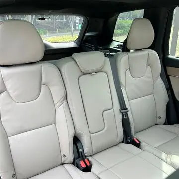 ボルボXC90の3列シート