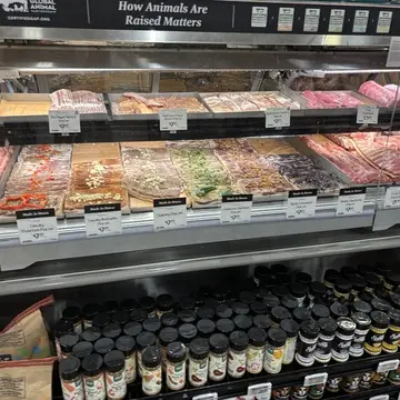 hole foods market お惣菜 高級 オーガニック志向