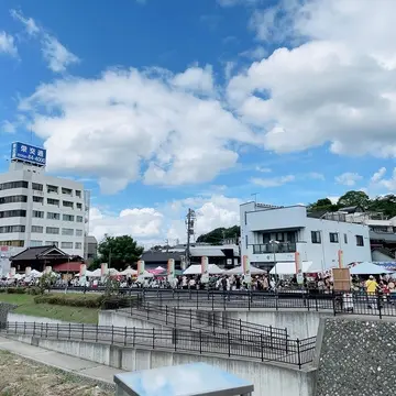 せともの大廉売市