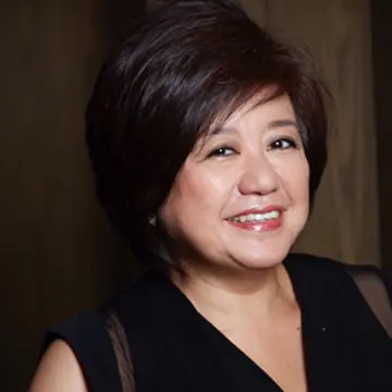 地曳いく子さん