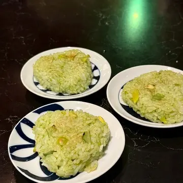 シメは豆ごはんの焼きおにぎり