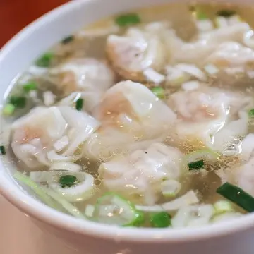 海老入りワンタンスープ
