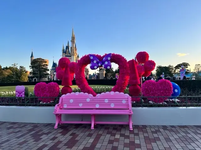 ポップなベンチ