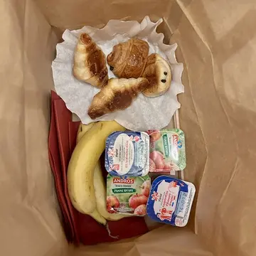 １日目の朝食はテイクアウト