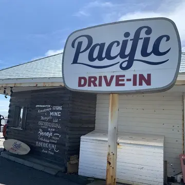 パシフィックドライブイン　七里ヶ浜　カフェ