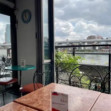 隅田川沿いをお散歩した後、カフェムルソーさんへ～♡