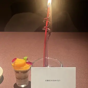 カセント　スペイン料理
ミシュラン三つ星　誕生日