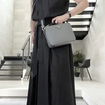 PRADAバッグ