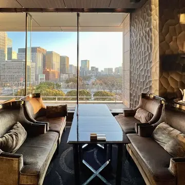 パレスホテル東京「ラウンジバー　プリヴェ」店内写真