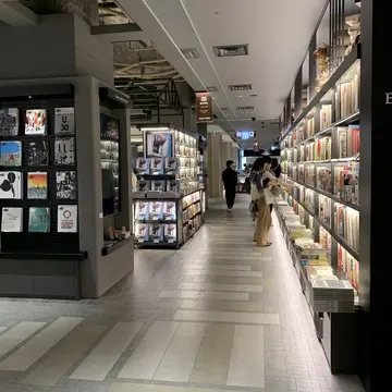 麻布台ヒルズ大垣書店