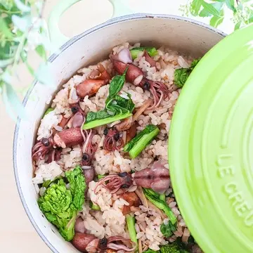 「ホタルイカと菜の花の炊き込みご飯」