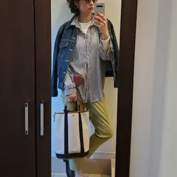 レイヤードでコーデに奥行きを。