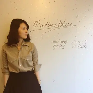 マディソンブルーの美人シャツの画像_3