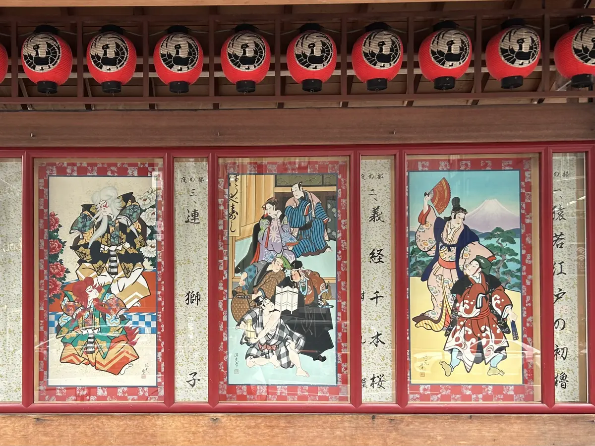 歌舞伎座演目案内板