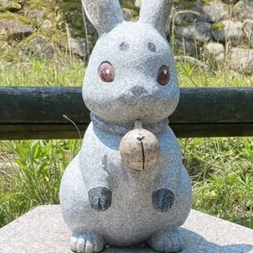 島根県出雲大社敷地内のうさぎ