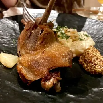 鴨モモ肉のコンフィ