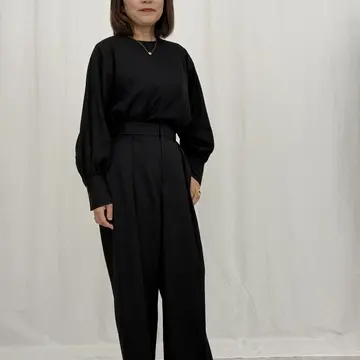 室長K　161cm
ブラック/38サイズ着用