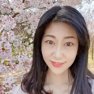 横浜イングリッシュガーデン園内の桜