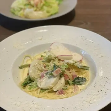 ai´s恵比寿 春のパスタ かぶとベーコンのクリームソース
